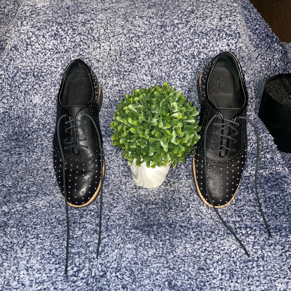 #19🎊🖤Vintage Great Condition G.H Bass & Co. 6 studded shoes - Picture 2 of 8
